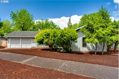 2200 Brittany St, Eugene, OR 97405 - Photo 3