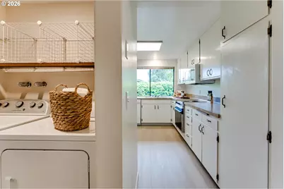 2200 Brittany St, Eugene, OR 97405 - Photo 25