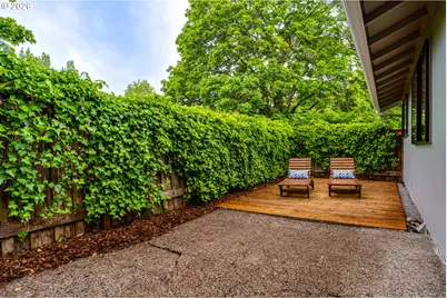 2200 Brittany St, Eugene, OR 97405 - Photo 43