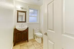 5717 N Denver Ave, Portland, OR 97217 - Photo 17