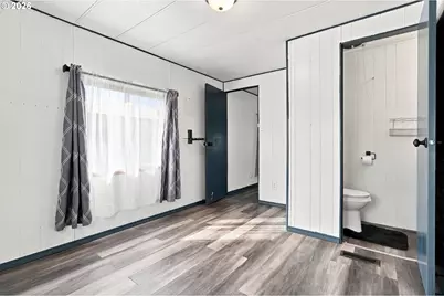 3998 Franklin Blvd #12, Eugene, OR 97403 - Photo 9