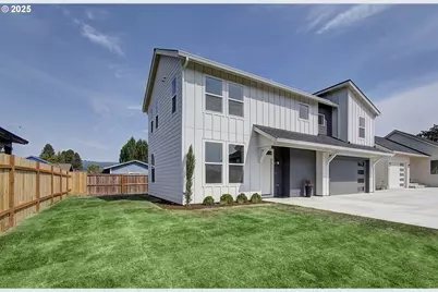 442 Washington St, Woodland, WA 98674 - Photo 1