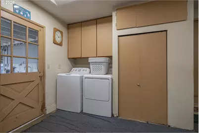 1562 SW Levens St, Dallas, OR 97338 - Photo 29