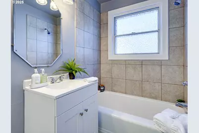 7515 SE Luther Rd, Portland, OR 97206 - Photo 17