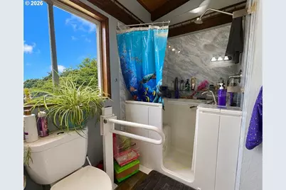 15780 Pelican Bay Dr, Brookings, OR 97415 - Photo 9