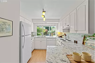 545 S Florida St, Portland, OR 97219 - Photo 13