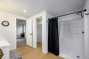 102 Molalla Ct, Roseburg, OR 97470 - Photo 23