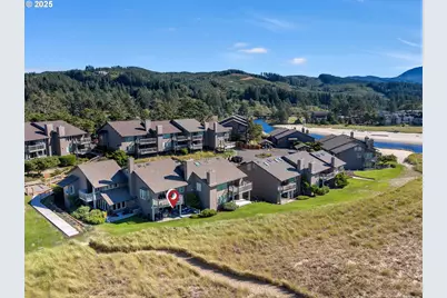 753 N Breakers Point Dr #753, Cannon Beach, OR 97110 - Photo 39