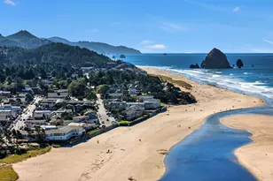 753 N Breakers Point Dr, Cannon Beach, OR 97110 - Photo 41