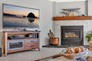 753 N Breakers Point Dr, Cannon Beach, OR 97110 - Photo 15