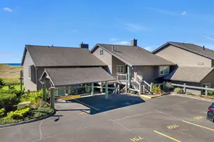 753 N Breakers Point Dr, Cannon Beach, OR 97110 - Photo 35