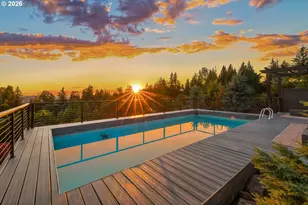 9833 SE Eastview Dr, Happy Valley, OR 97086 - Photo 5