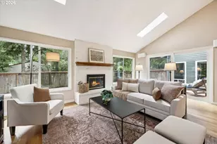 18790 Indian Creek Dr, Lake Oswego, OR 97034 - Photo 21