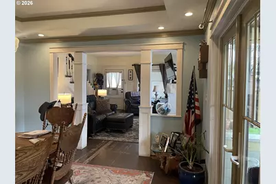 1006 5th St, Springfield, OR 97477 - Photo 5