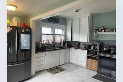 1006 5th St, Springfield, OR 97477 - Photo 13