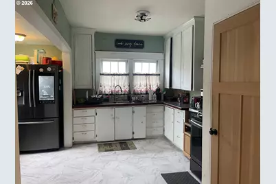 1006 5th St, Springfield, OR 97477 - Photo 11