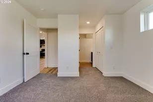 231/233 S 41st Pl, Springfield, OR 97478 - Photo 19