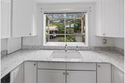 5577 S Shore Dr, Florence, OR 97439 - Photo 15