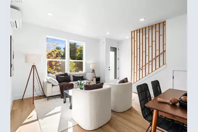 1863 SE Tacoma St #2, Portland, OR 97202 - Photo 3