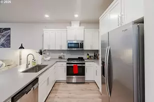 6268 SE Harkness Ln, Hillsboro, OR 97123 - Photo 9