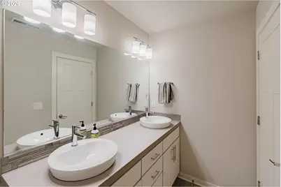 6268 SE Harkness Ln, Hillsboro, OR 97123 - Photo 27