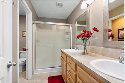 13125 SE Sherman St, Portland, OR 97233 - Photo 21