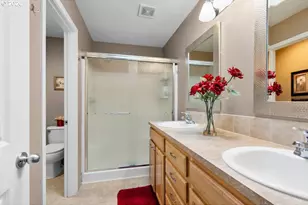 13125 SE Sherman St, Portland, OR 97233 - Photo 21