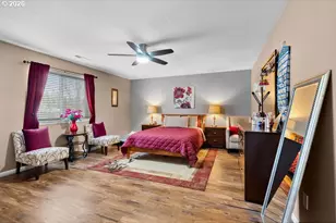 13125 SE Sherman St, Portland, OR 97233 - Photo 15