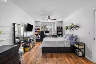 13125 SE Sherman St, Portland, OR 97233 - Photo 17