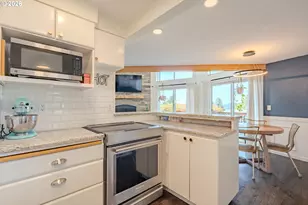 11545 SE Flavel St, Portland, OR 97266 - Photo 7