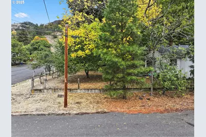 E Franklin St, Bingen, WA 98605 - Photo 7