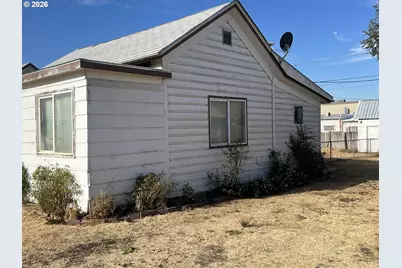 615 Robbins St, Milton-Freewater, OR 97862 - Photo 3