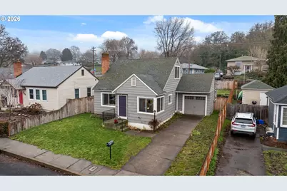 1620 E 13th Pl, The Dalles, OR 97058 - Photo 1