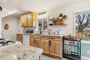 1620 E 13th Pl, The Dalles, OR 97058 - Photo 5