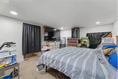 55 W 6th St, Coquille, OR 97423 - Photo 13
