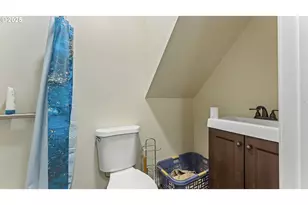 55 W 6th St, Coquille, OR 97423 - Photo 9