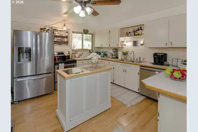 30744 NE 10th St, Washougal, WA 98671 - Photo 5