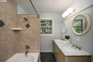 8675 SW Fairway Dr, Portland, OR 97225 - Photo 23