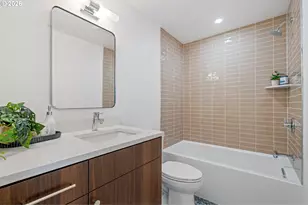2835 SW Raleighview Dr, Portland, OR 97225 - Photo 33