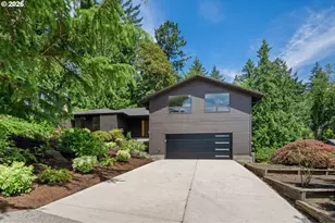 2835 SW Raleighview Dr, Portland, OR 97225 - Photo 41