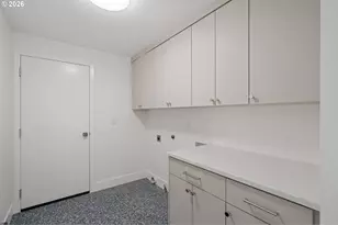 2835 SW Raleighview Dr, Portland, OR 97225 - Photo 35