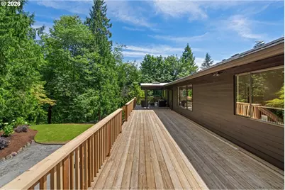2835 SW Raleighview Dr, Portland, OR 97225 - Photo 37