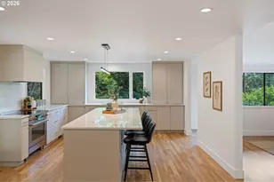 2835 SW Raleighview Dr, Portland, OR 97225 - Photo 9