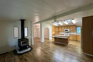 128 SW Canton St, John Day, OR 97845 - Photo 9