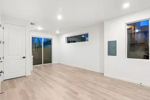 8334 N Bank St, Portland, OR 97203 - Photo 3