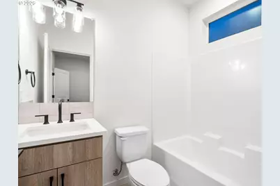 8334 N Bank St, Portland, OR 97203 - Photo 7