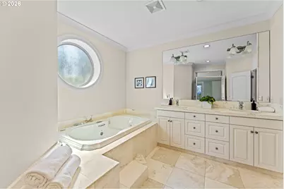 57 Hidalgo St, Lake Oswego, OR 97035 - Photo 23