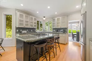 2167 Marylwood Ct, West Linn, OR 97068 - Photo 9