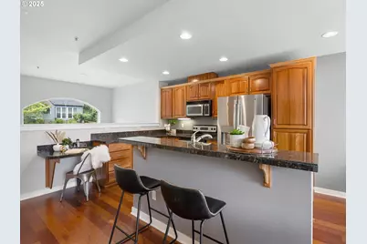 2616 SW Hume Ct, Portland, OR 97219 - Photo 11