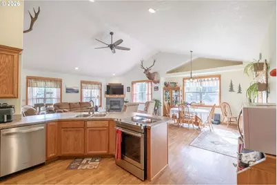 7465 S Kings Valley Hwy, Monmouth, OR 97361 - Photo 11